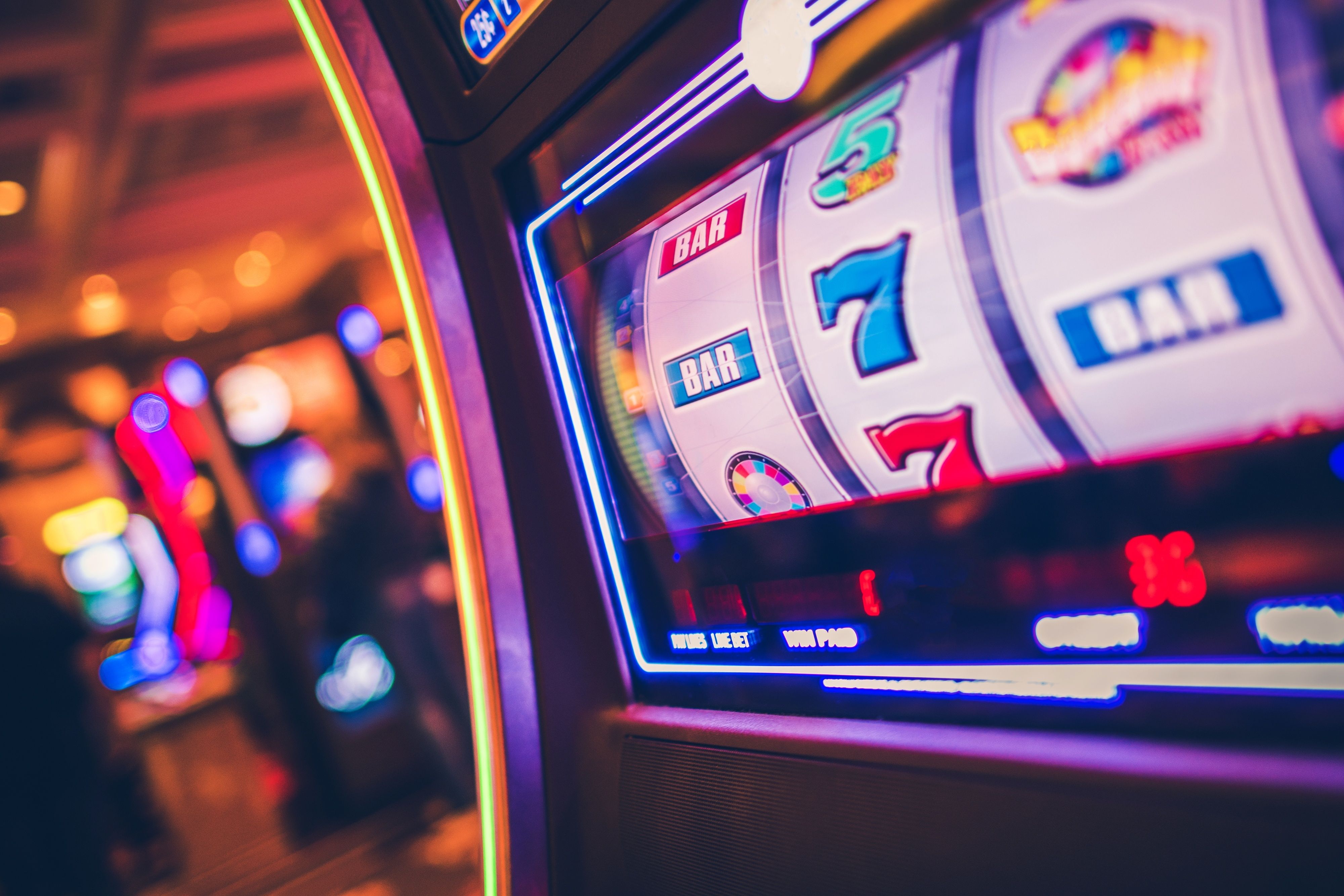 Slot games and esports markets on beras